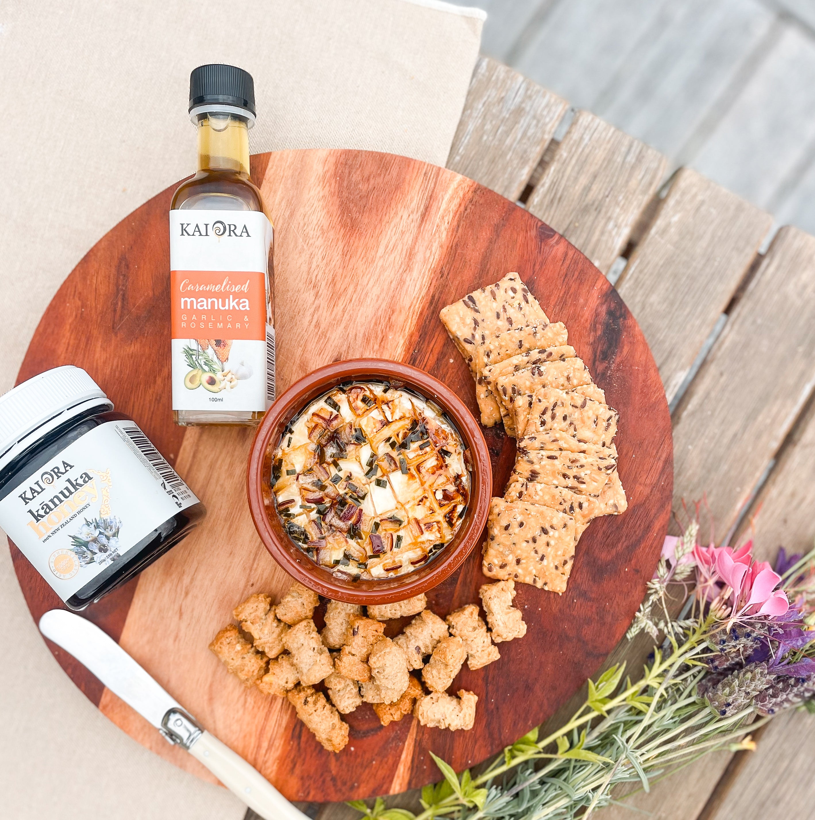 CARAMALISED MĀNUKA KAFFIR LIME BAKED BRIE – Kai Ora, New Zealand