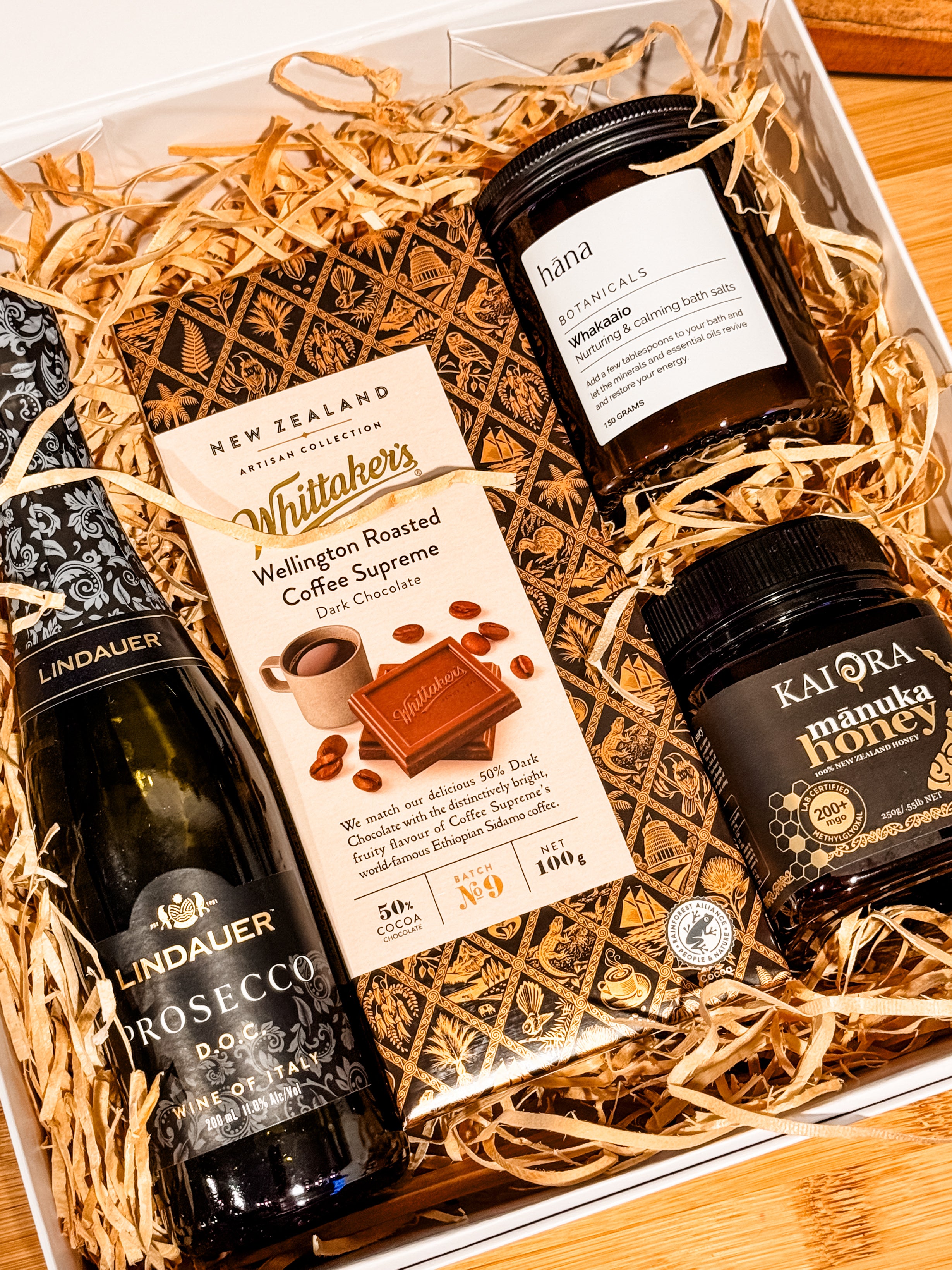 Awhi Mama Mother’s Day Gift Box